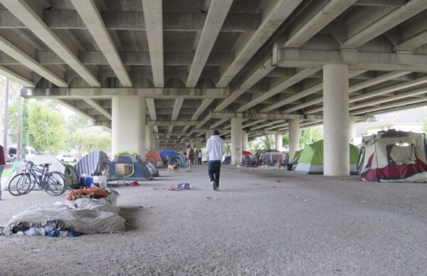 Houston’s Initiative to End Street Homelessness Faces Funding Challenges