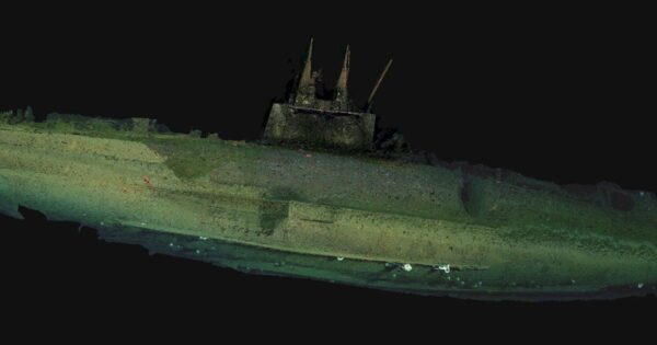 Unprecedented Images of USS F-1 Submarine Found Off California Coast