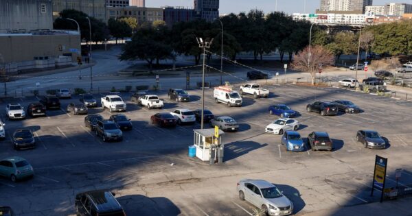 Dallas City Council Votes to Revamp Parking Code, Encouraging Small Business Growth and Affordable Housing
