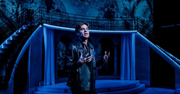 Robert O’Hara’s Adaptation of ‘Hamlet’ Attracts Attention for Its Eccentric Approach