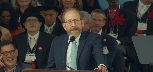 Harvard President Alan Garber Receives Nationwide Support Amid Legal Battle with Federal Government