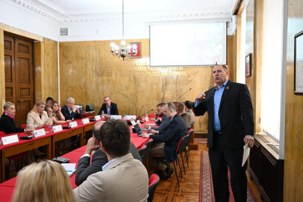 APSU’s Dr. Rich Mifsud Delivers Lecture on California-National Guard and Ukrainian Military Cooperation in Serbia