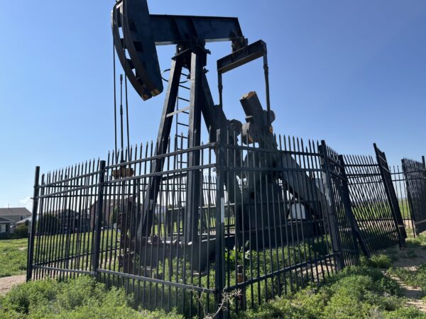 Frederick and Dacono Seek to Force KPK to Plug Old Oil Wells Amid Safety Concerns