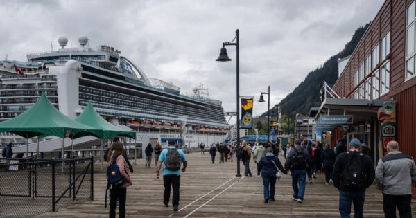 Alaska Tourism Faces Mixed Outlook Amid Changing Dynamics