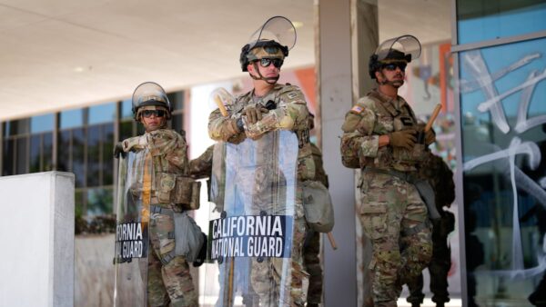 Washington State Prepares for Potential National Guard Mobilization Amidst Political Tensions