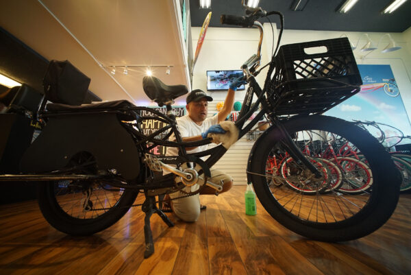 Legislation on Electric Bicycles in Hawai‘i Faces Veto Threat from Governor