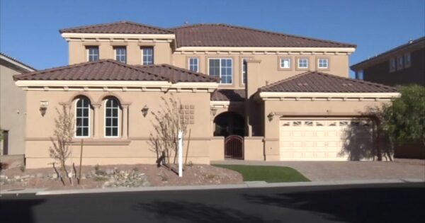Las Vegas Housing Market Faces Challenges Amid Economic Uncertainty