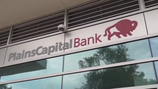 76-Year-Old Man Takes on Banks in Federal Lawsuit Over Fraudulent $20,000 Transfer