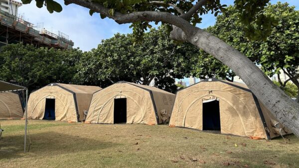 Main Stories in Hawaii: Homeless Outreach, Political Tensions, and Systemic Crisis