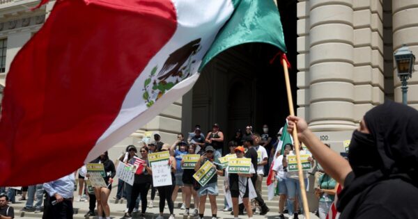 Political Fallout in Mexico from Immigrant Protests Ahead of Sheinbaum-Trump Meeting