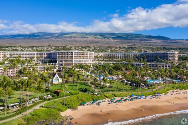 Hawaii’s Major Resorts Secure $1.3 Billion in Refinancing Amidst Recovery