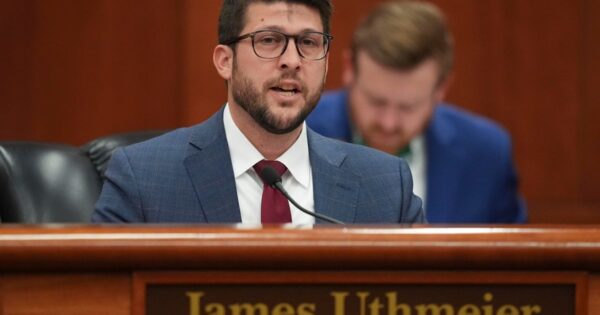 Florida Seeks Supreme Court Approval to Enforce Controversial Immigration Law