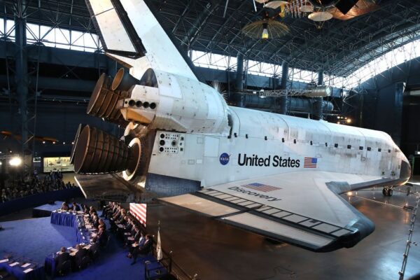 Texas Lawmakers Push for Shuttle Discovery Transfer Amid Budget Controversies