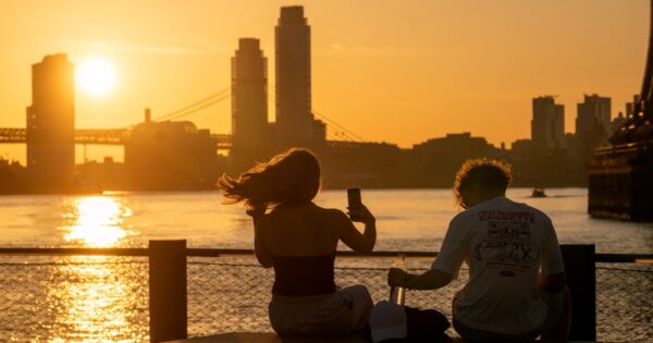 Dangerous Heat Wave Grips Eastern U.S. with Record-Breaking Temperatures