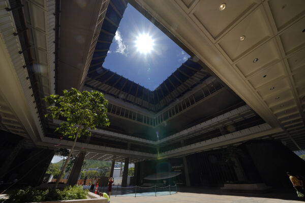 Insights on Lobbying, Legislative Allowances, and Public Oversight in Hawai‘i
