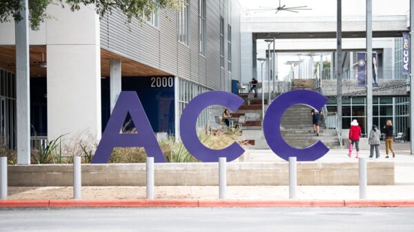 Undocumented Students in Texas Face Uncertainty After Repeal of Dream Act