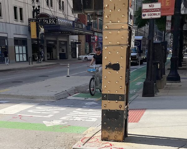 Beat the Heat: Sustainable Transportation Tips for Chicago’s Hot Days