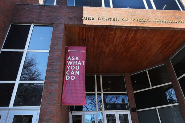Harvard Kennedy School Announces Contingency Plans for International Students Amid Legal Uncertainty