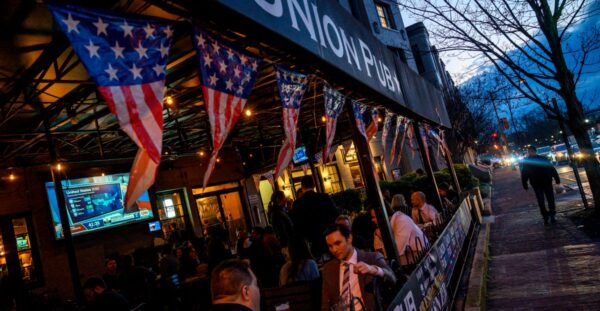 Top Happy Hour Spots in Washington, D.C. for Affordable Drinks