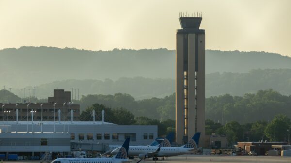 U.S. Air Traffic Control Reform Focuses on Modernization Rather than Privatization