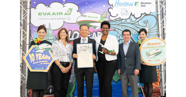 EVA Air Celebrates 10th Anniversary of Houston to Taipei Route with Special Events