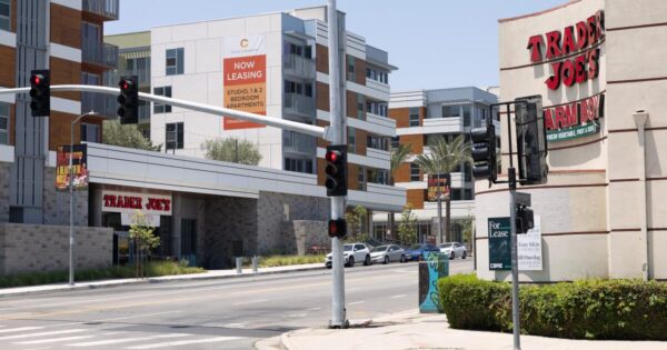 Trader Joe’s Opens New Store in Sherman Oaks, Both Locations Now Operational