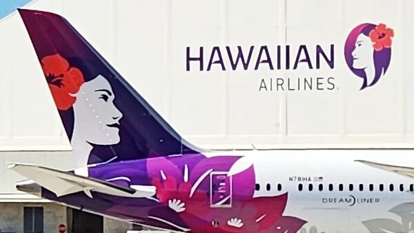 Alaska Airlines to Launch Nonstop Flights from Seattle to Rome, Shifting Hawaiian Airlines’ Dreamliner Fate