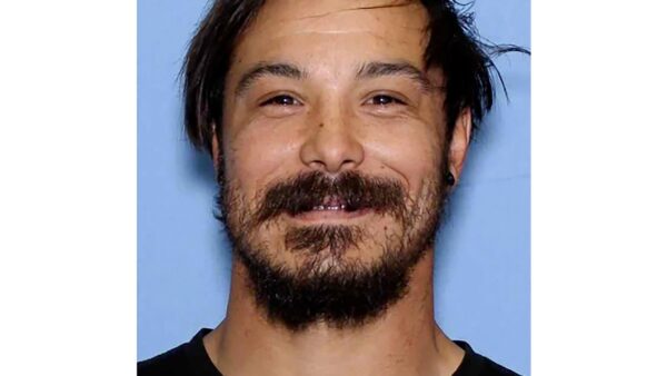 Travis Decker Wanted on Murder Charges After Daughters Found Dead in Washington State