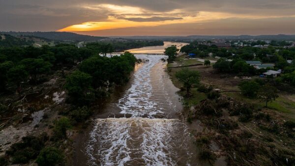 Texas Leaders Advocate for Flood Warning Sirens Following Deadly July 4 Floods