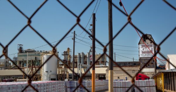 Dallas Environmental Justice Groups Demand Shutdown of Polluting Asphalt Factories