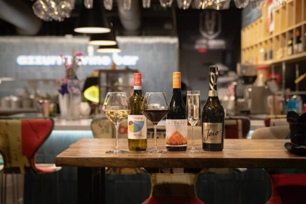 Discover Las Vegas’ Wine Scene: New Wine Bars to Explore