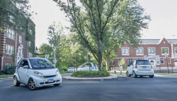 Exploring Chicago’s Neighborhood Traffic Circles: A Journey from Controversy to Acceptance