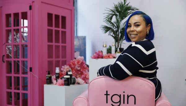 Aris Singleton Leads Thank God It’s Natural, Honoring Her Aunt’s Legacy and Embracing Diversity in Hair Care