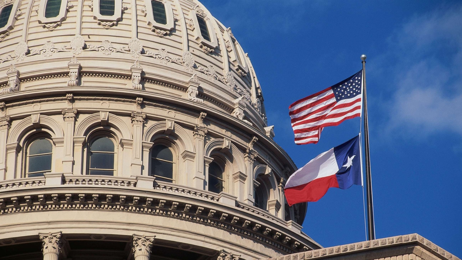 Texas Redistricting Sparks National Political Reactions as Democrats Consider Countermoves