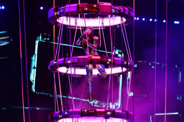 Katy Perry Delivers an Eventful Concert Experience at Chase Center Despite Technical Challenges