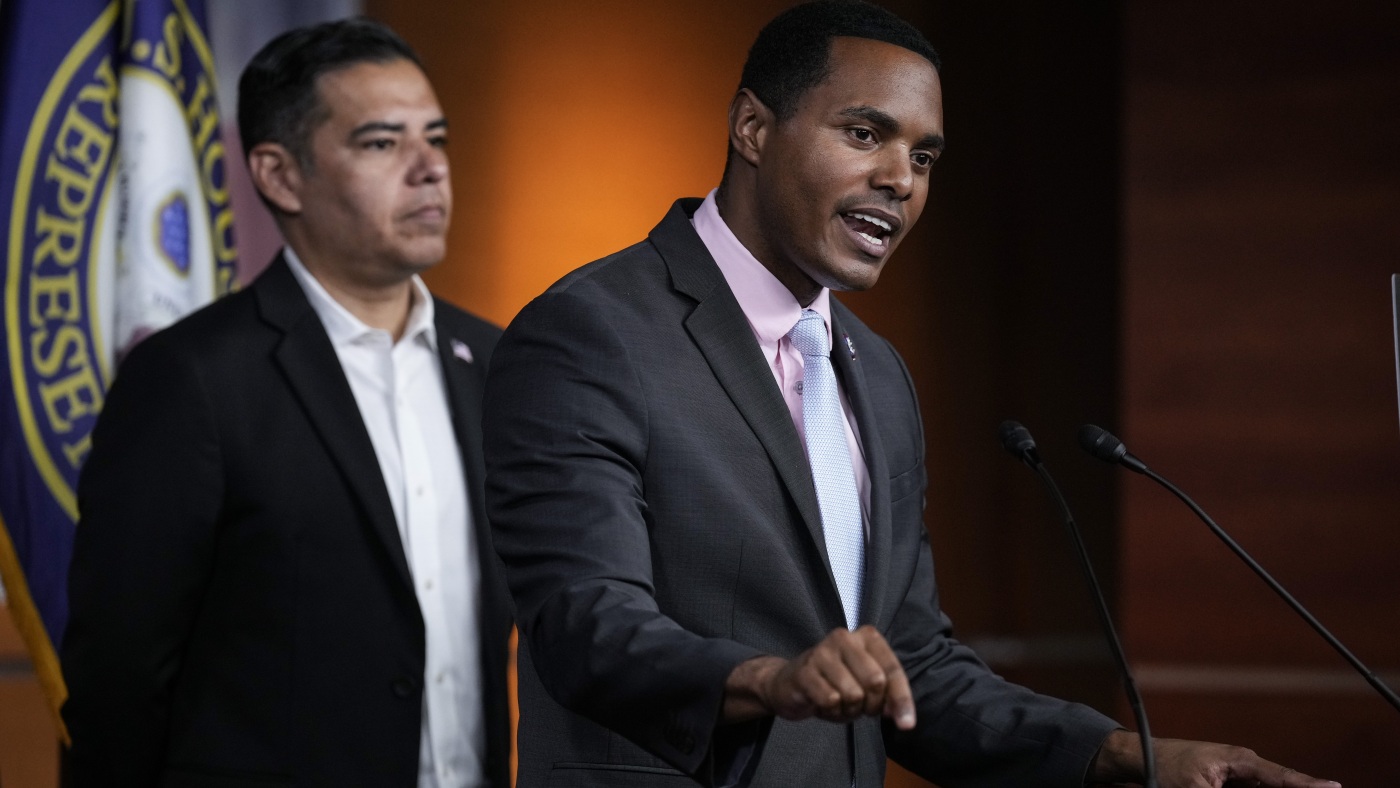 Texas Redistricting Plans Spark Democratic Response Amid Concerns of Political Manipulation