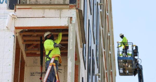 Challenges Facing Brick-and-Mortar Businesses in Dallas-Fort Worth Region