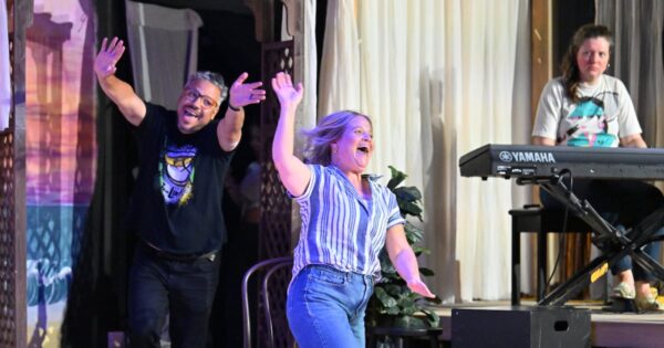 Dad’s Garage Celebrates 30 Years of Laughter with Special Reunion Show