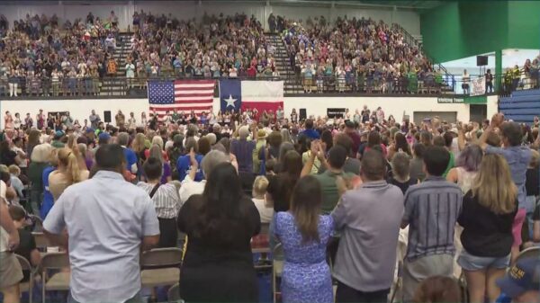 Democrats Rally Against Redistricting Efforts in Texas