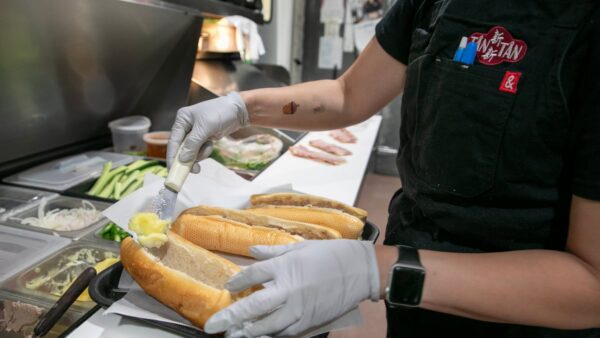 Tân Tân Café & Delicatessen: A Culinary Icon Fueling Beaverton’s Transformation