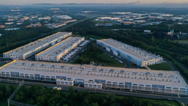 The Tariff Dilemma: Threats to U.S. AI Infrastructure Growth