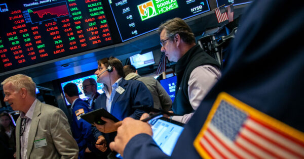 Executive Order Expands 401(k) Investment Options, Drawing Both Praise and Concern