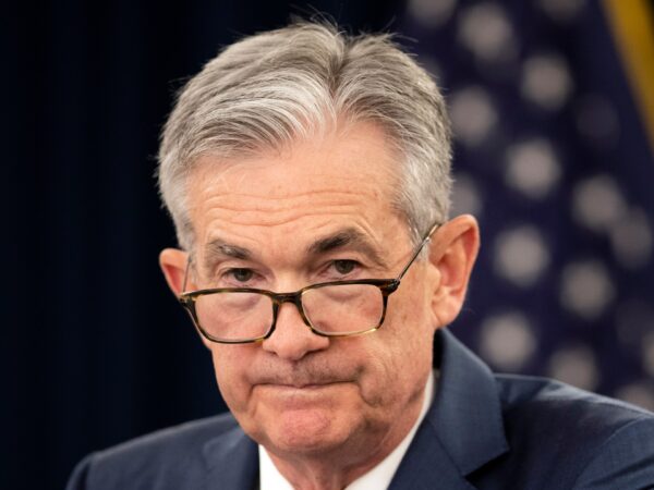 Powell Signals Possibility of Interest Rate Cut Amid Economic Caution