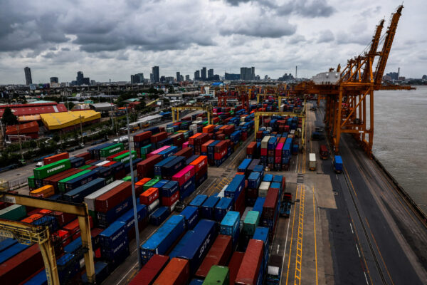 US Imposes Sweeping Tariffs, Altering Global Trade Dynamics
