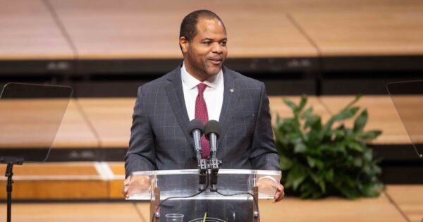 Dallas Mayor Proposes Budget Changes for Tax Relief and Aquatic Programs