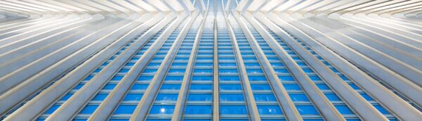 Global Economic Growth Faces Challenges Amid Tariff and Structural Uncertainties