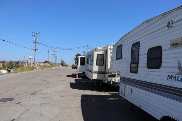 RV Dwellers Face Uncertainty as San Francisco’s Parking Ban Takes Effect